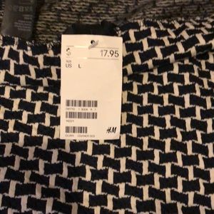 H&M Skirts - Asymmetrical skirt H&M Skirts - Asymmetrical skirt